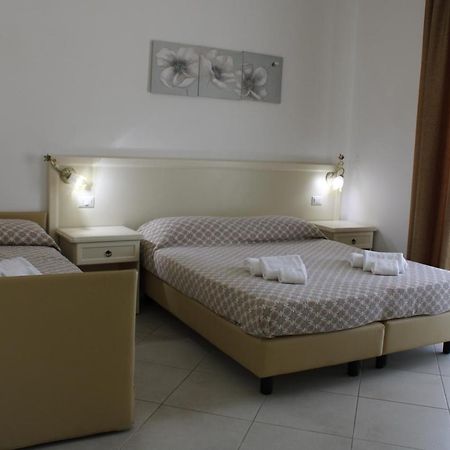 Afrodite Hotel Scalea Exterior foto