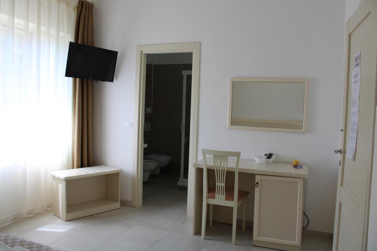 Afrodite Hotel Scalea Exterior foto
